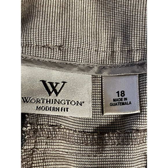 Worthington Short Modern Fit Women's Size 18 Tan Checked Cuffed Bermuda - Picture 8 of 10
